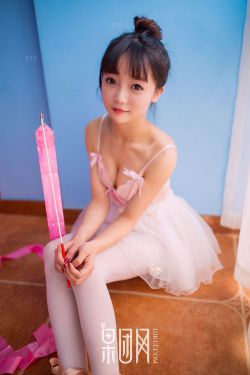 小莹客厅激情46章至50章视
